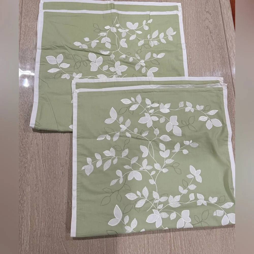 Green Leaf Patterned Pillow Covers